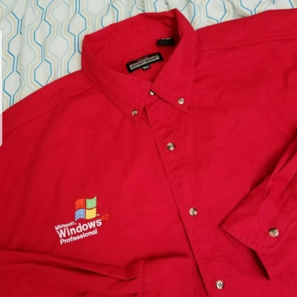 Vintage Microsoft Windows XP Button Up Computer - Picture 1 of 4
